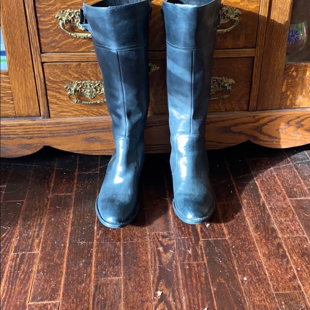 Born boots